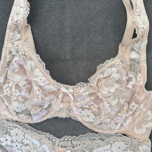 Victoria's Secret Lace Floral Bra & Panty Set - Light Blush
